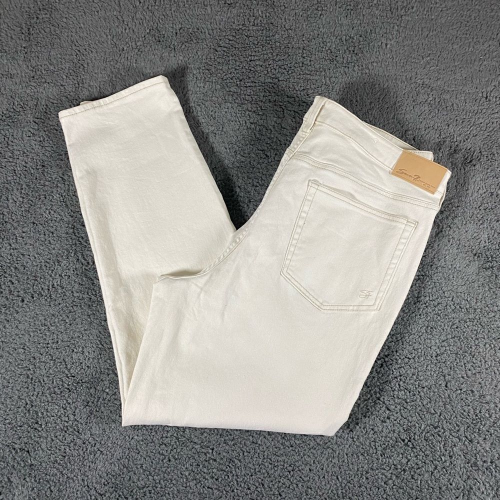 NWOT Women's seven7 White Jeans Size 16 36.5/ 29 Slim Straight